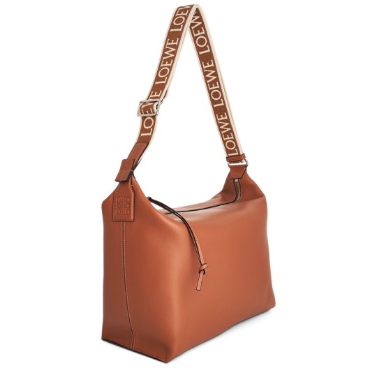 大号Loewe Cubi Crossbody bag