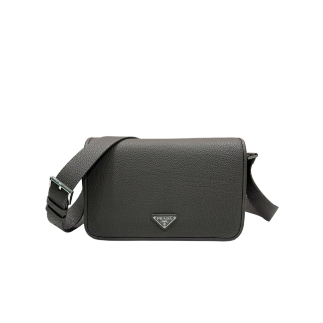 2VD075 Leather Shoulder Bag