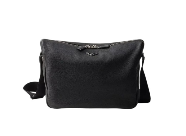 2VH182 Leather Shoulder Bag